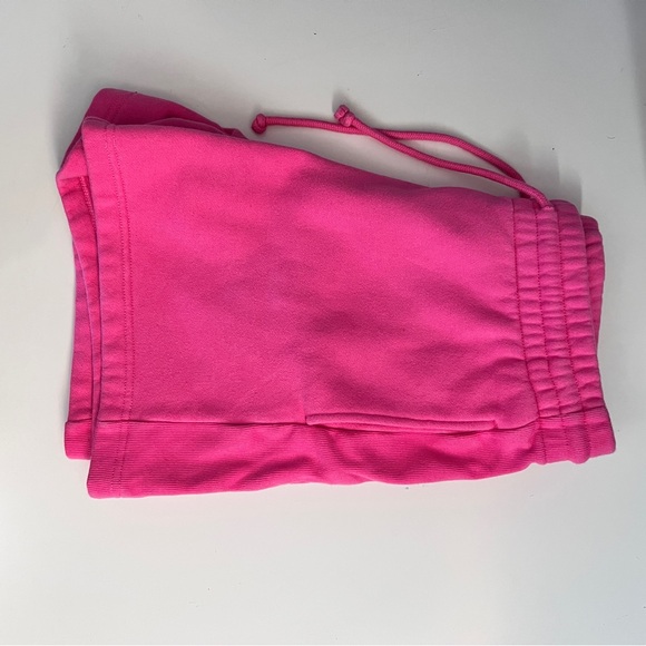 Aritzia Tna Pink Boyfriend Shorts - Picture 4 of 4